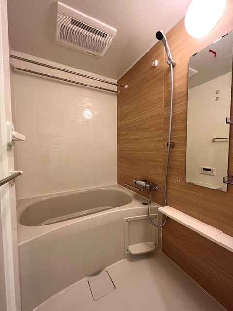 バス・シャワールーム　※写真は同タイプ住戸です。