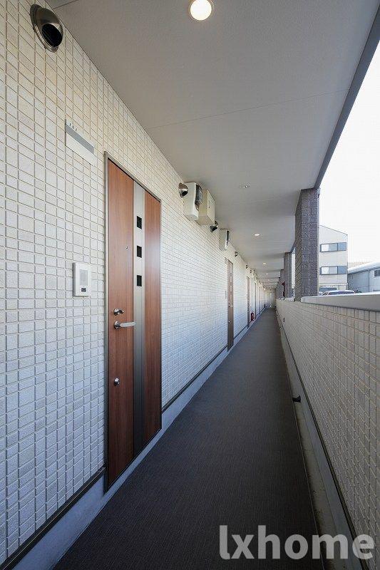 エントランス　清潔なエントランスです