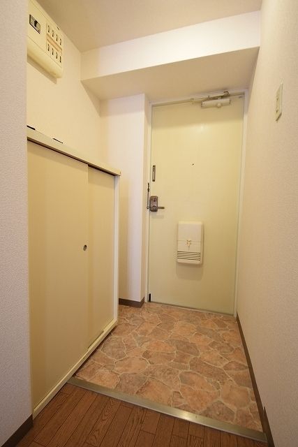 玄関　★お問い合わせはタウンハウジングまで★
