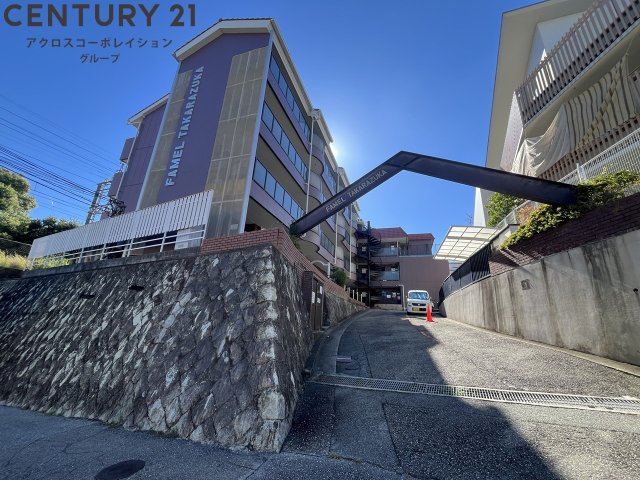 建物外観　敷地内駐輪場あり！