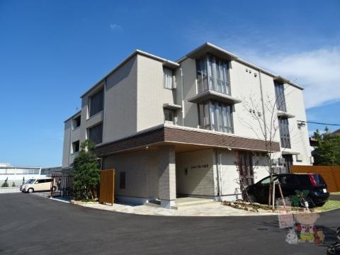 建物外観　外観写真（昼）