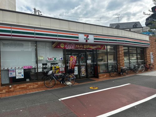 コンビニ　セブンイレブン 千鳥橋駅前店（コンビニ）まで1179m