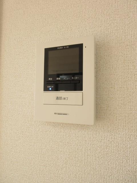 セキュリティ　テレビモニターホン付きで外の様子を確認できます。