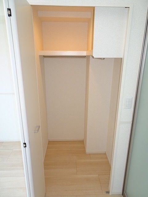 収納　ウォークインクローゼット