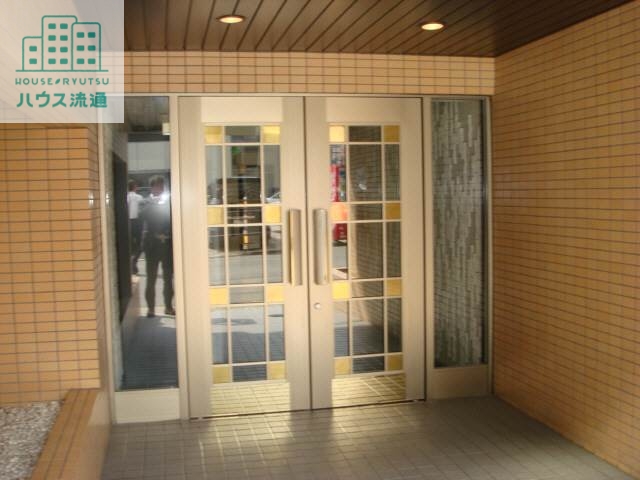 エントランス　エントランス部分