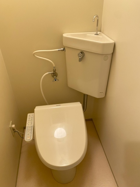 トイレ　シャワートイレ完備