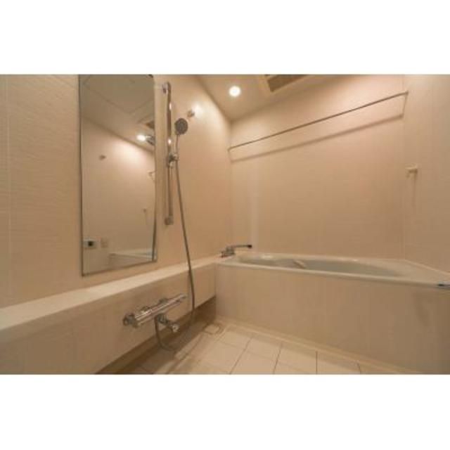 バス・シャワールーム　※写真は同タイプ住戸です