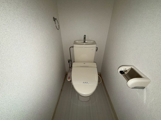 トイレ　※別部屋の写真です