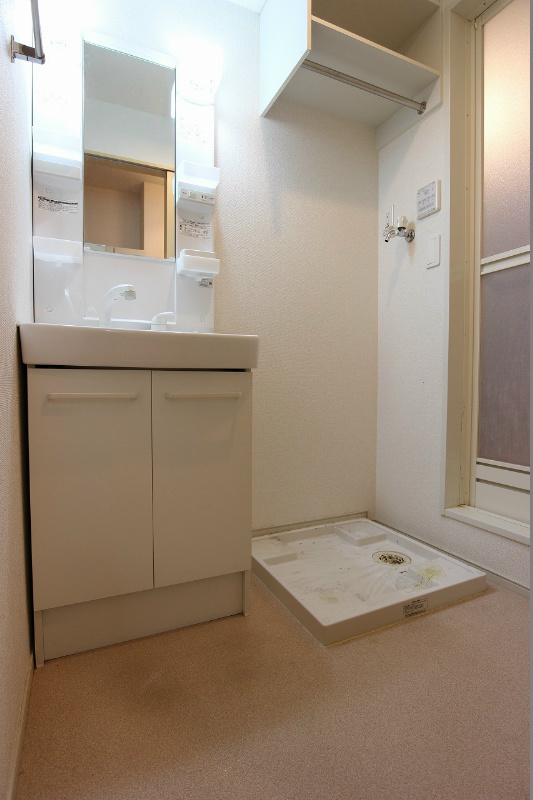 洗面設備　※同建物の他号室をご参照ください。