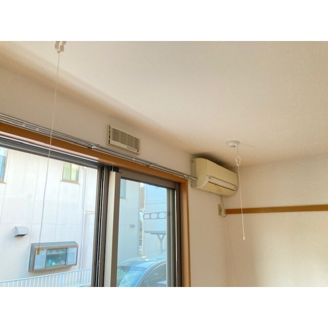 その他設備　室内物干し