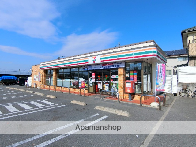 コンビニ　セブンイレブン（コンビニ）まで622m