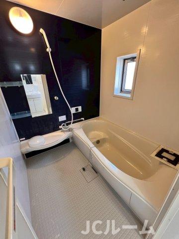 バス・シャワールーム　※別のお部屋の参考写真です