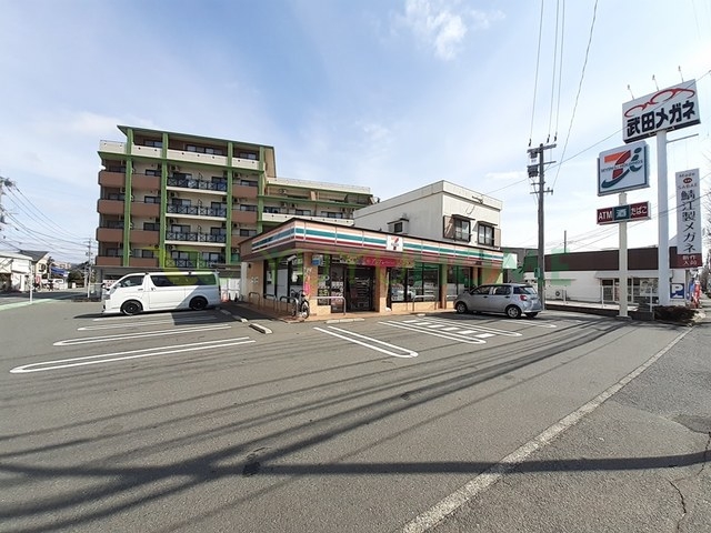 コンビニ　セブンイレブン博多諸岡店（コンビニ）まで423m