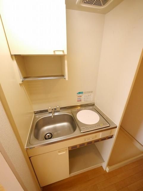 キッチン　★コンパクトなシステムキッチン★