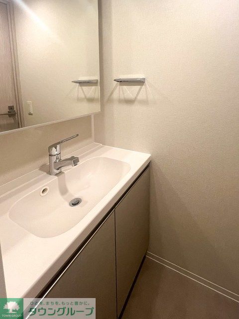 洗面設備　※写真は同タイプ住戸です。