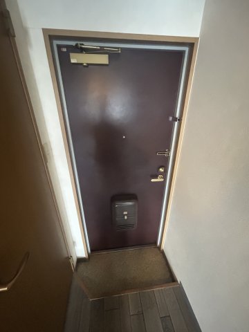 玄関　※別号室参考画像