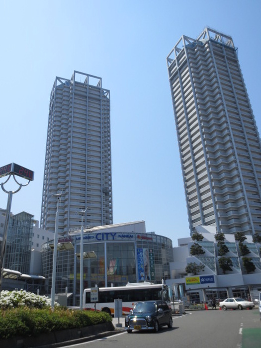 ショッピングセンター　いずみおおつＣＩＴＹ（ショッピングセンター）まで350m