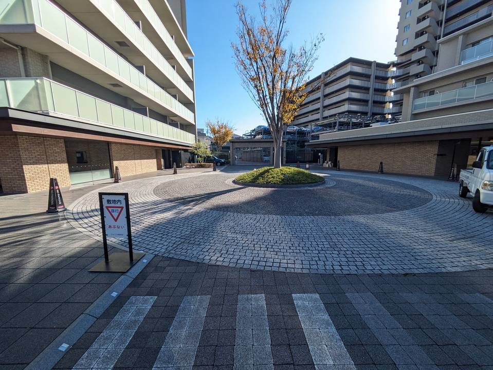 エントランス　アプローチ