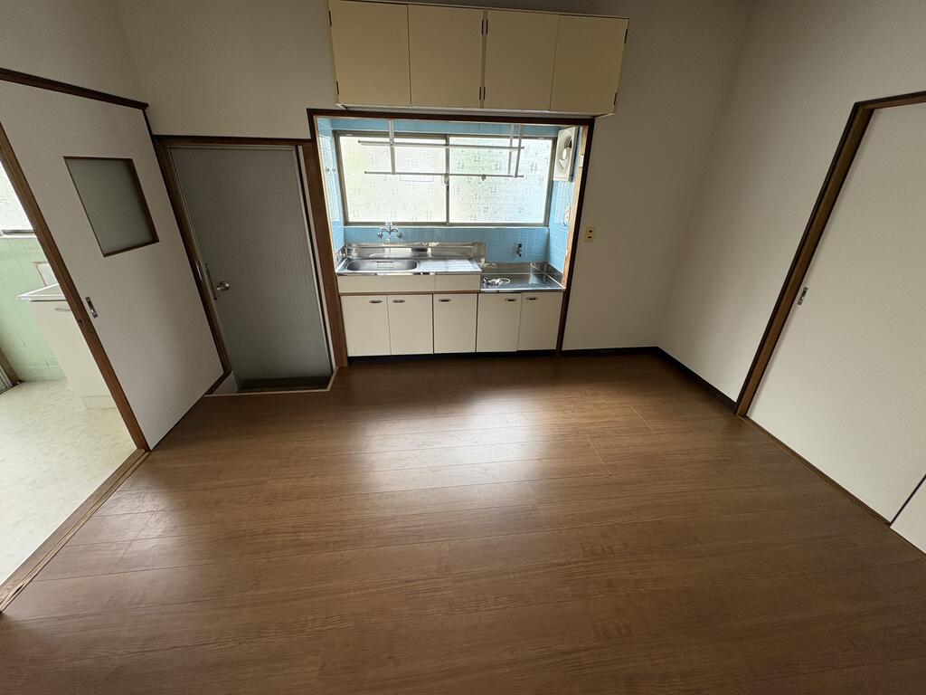 花立貸家のキッチン写真