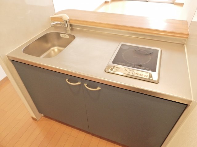 キッチン　写真は同マンション別部屋