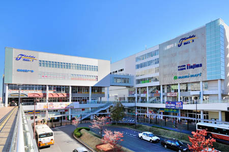 ドラックストア　マツモトキヨシドラッグストアフィールズ南柏店（ドラッグストア）まで456m