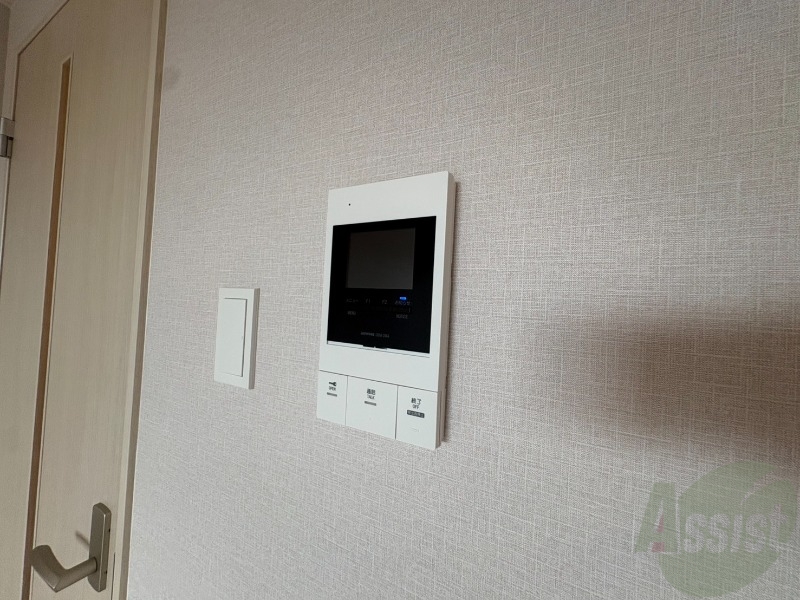 セキュリティ　ＴＶモニター付インターホンです。来客者の顔が見えるので安心！
