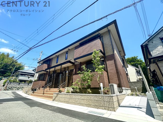 建物外観　宅配ボックス付きで不在時も便利！