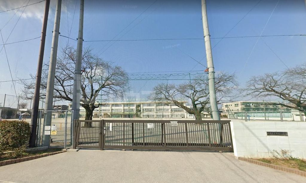 小学校　練馬区立早宮小学校（小学校）まで750m