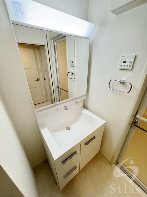洗面設備　同建物内モデルルーム