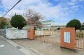 小学校　折尾西小学校（小学校）まで1000m