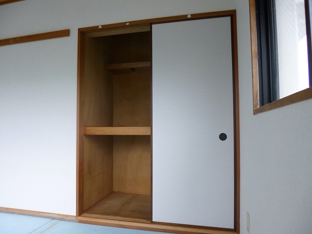 収納　異なる号室の室内写真です
