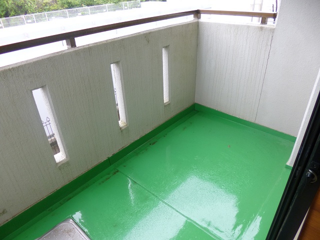 バルコニー　異なる号室の室内写真です
