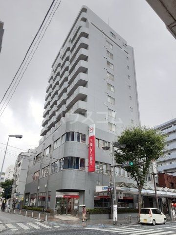 銀行　三菱UFJ銀行 横須賀支店（銀行）まで1104m