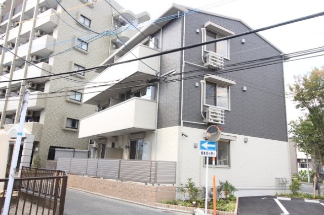 建物外観　外観は落ち着いています