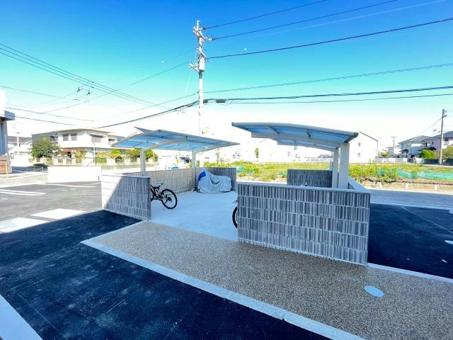 駐車場　駐車場