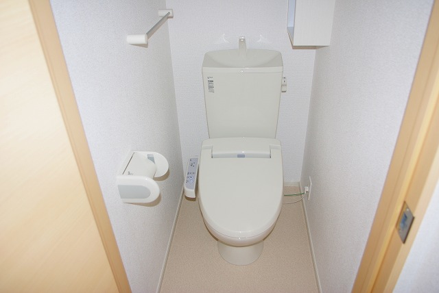 トイレ　コンパクトで使いやすいトイレです