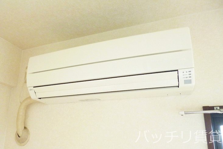 エントランス　＊画像は別部屋のためイメージ、現状を優先致します