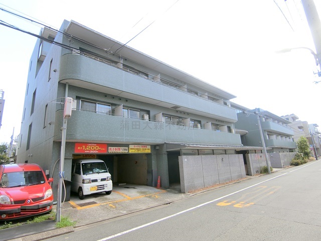 建物外観　1997年3月築　RC鉄筋コンクリート造地上5階建て総戸数9