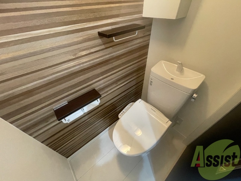 トイレ　トイレは綺麗でウォッシュレットも付いて快適にお使い頂けます。