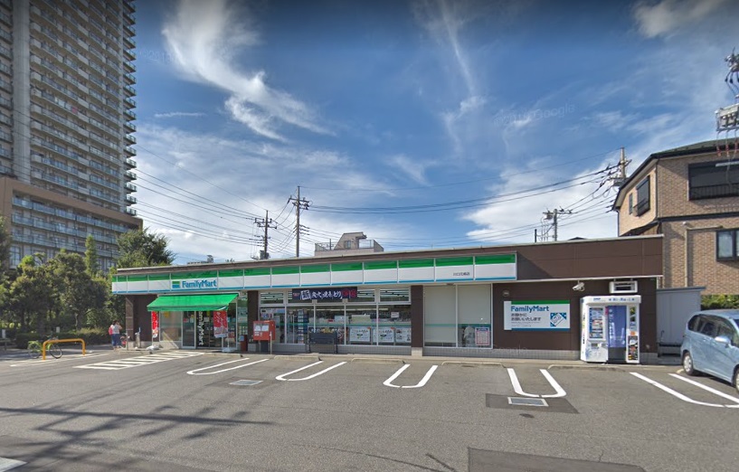 コンビニ　ファミリーマート 川口元郷店（コンビニ）まで524m