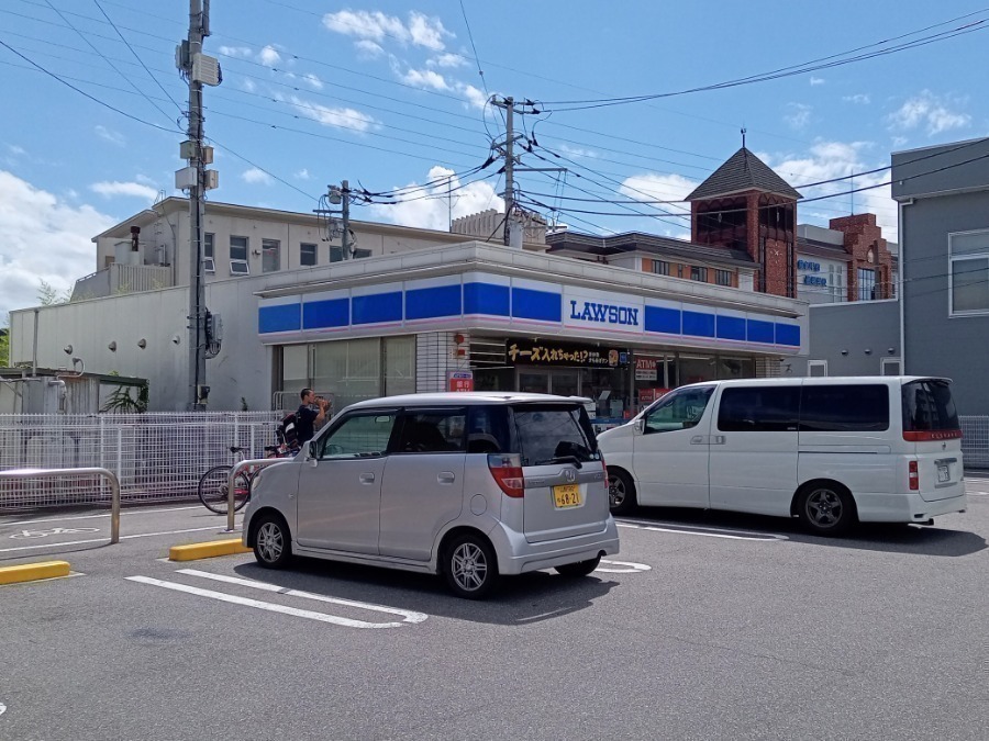 コンビニ　ローソン甲府塩部店（コンビニ）まで728m