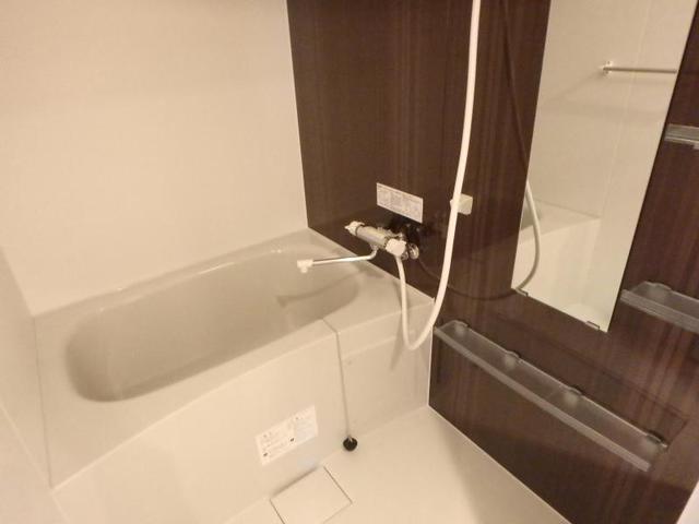 バス・シャワールーム　浴室