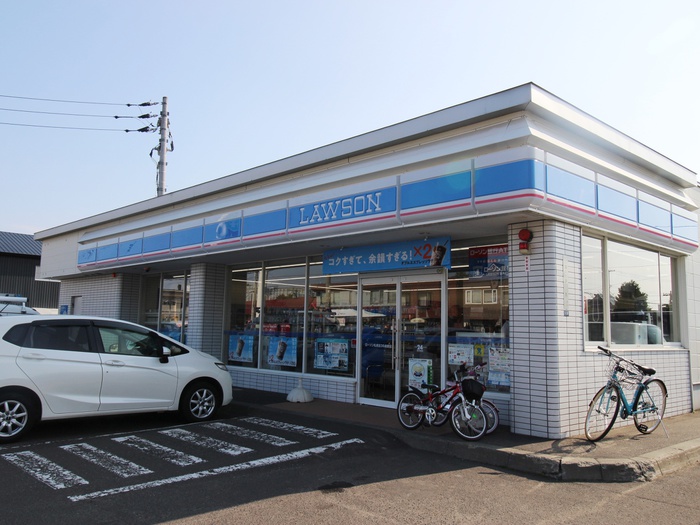 コンビニ　ローソン（コンビニ）まで318m