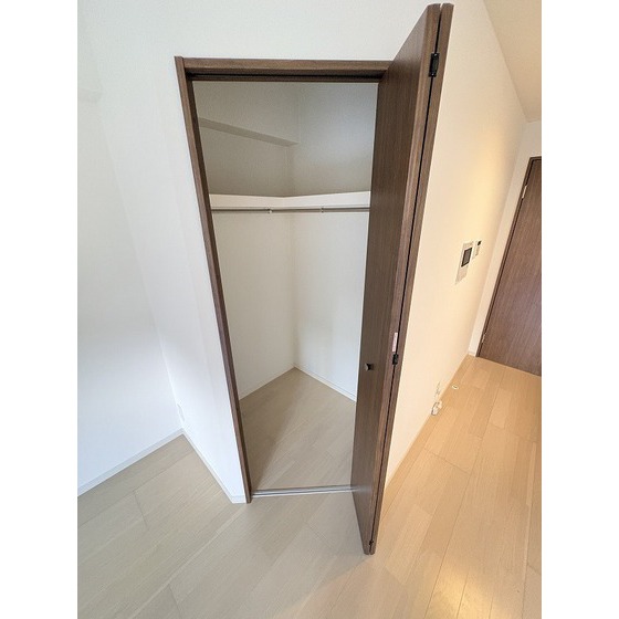 収納　同棟別部屋写真