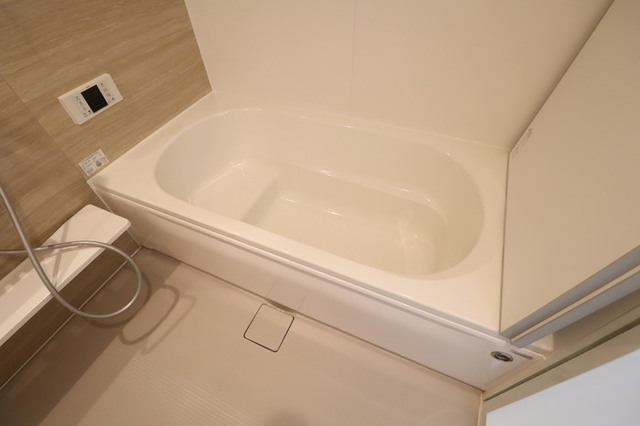 バス・シャワールーム　一坪風呂