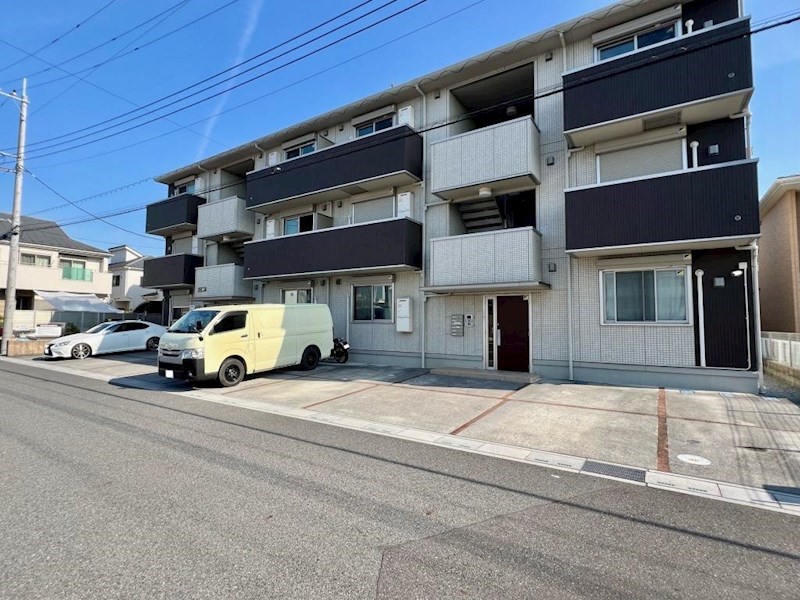 駐車場　敷地内駐車場（空き要確認）