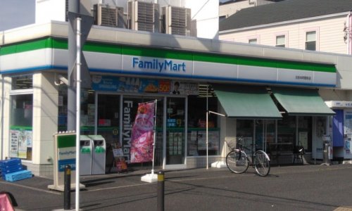 コンビニ　ファミリーマート 日吉本町駅前店（コンビニ）まで415m