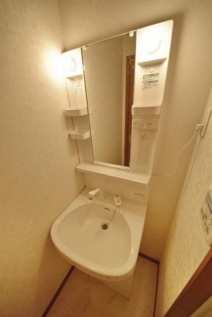 洗面設備　★独立洗面台（２階同間取り参考写真）★
