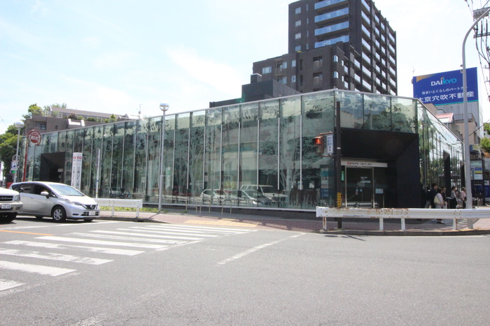 銀行　東京三菱UFJ銀行（銀行）まで620m