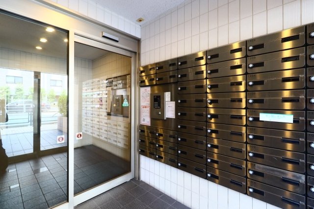 エントランス　建物の内部です
